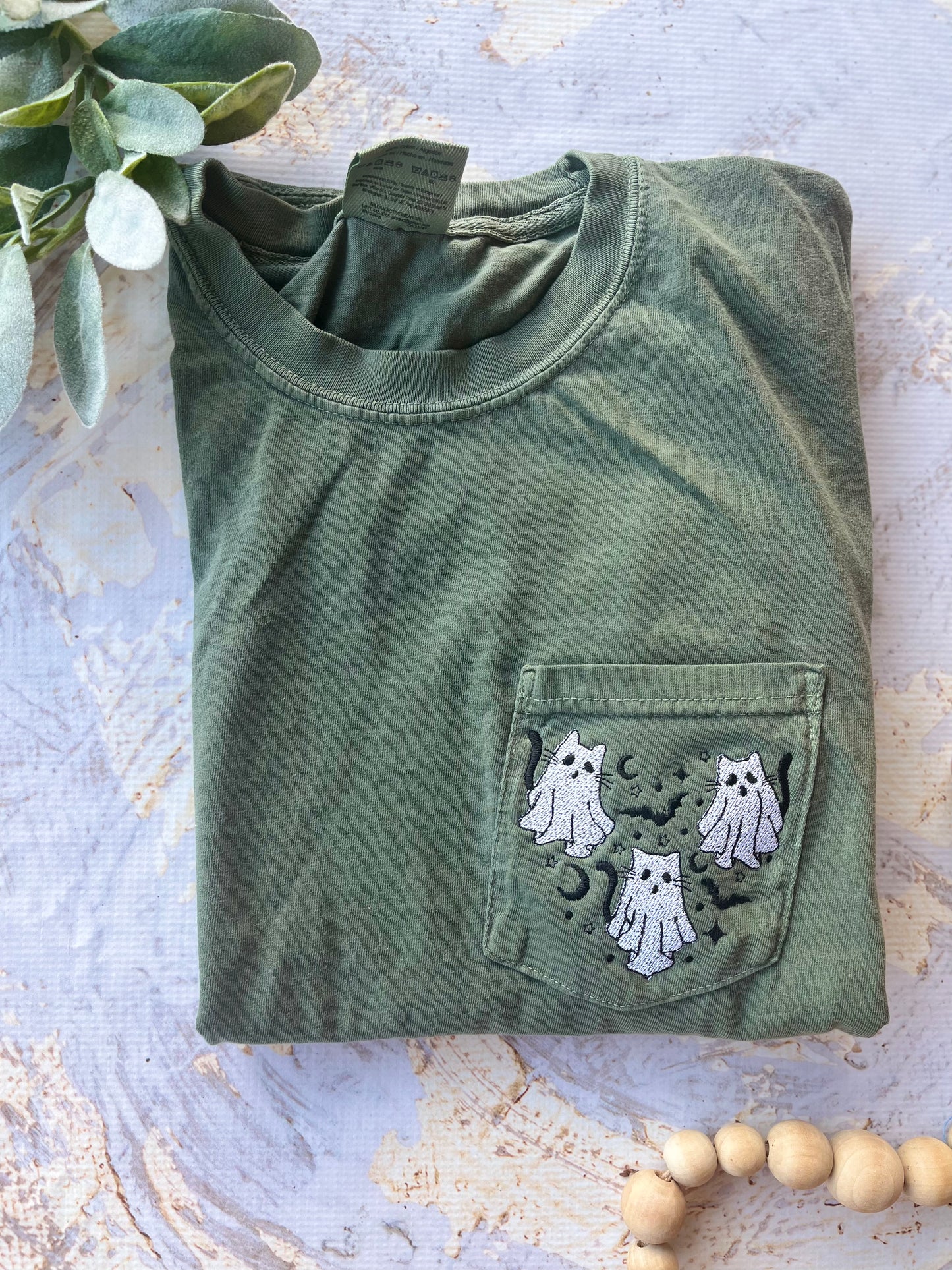 Embroidered Ghost Cats Tee in Moss